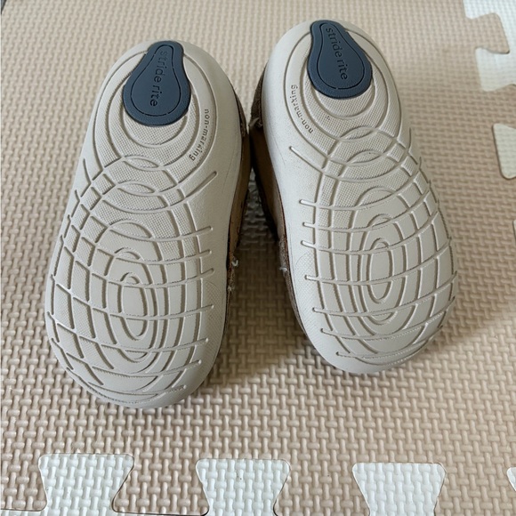 Stride Rite Sneakers - Picture 4 of 4